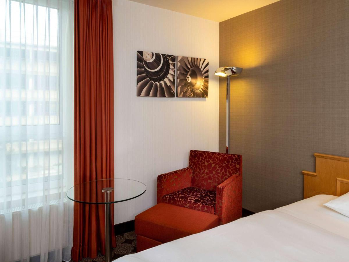 Moevenpick Hotel Nuernberg Airport Bagian luar foto