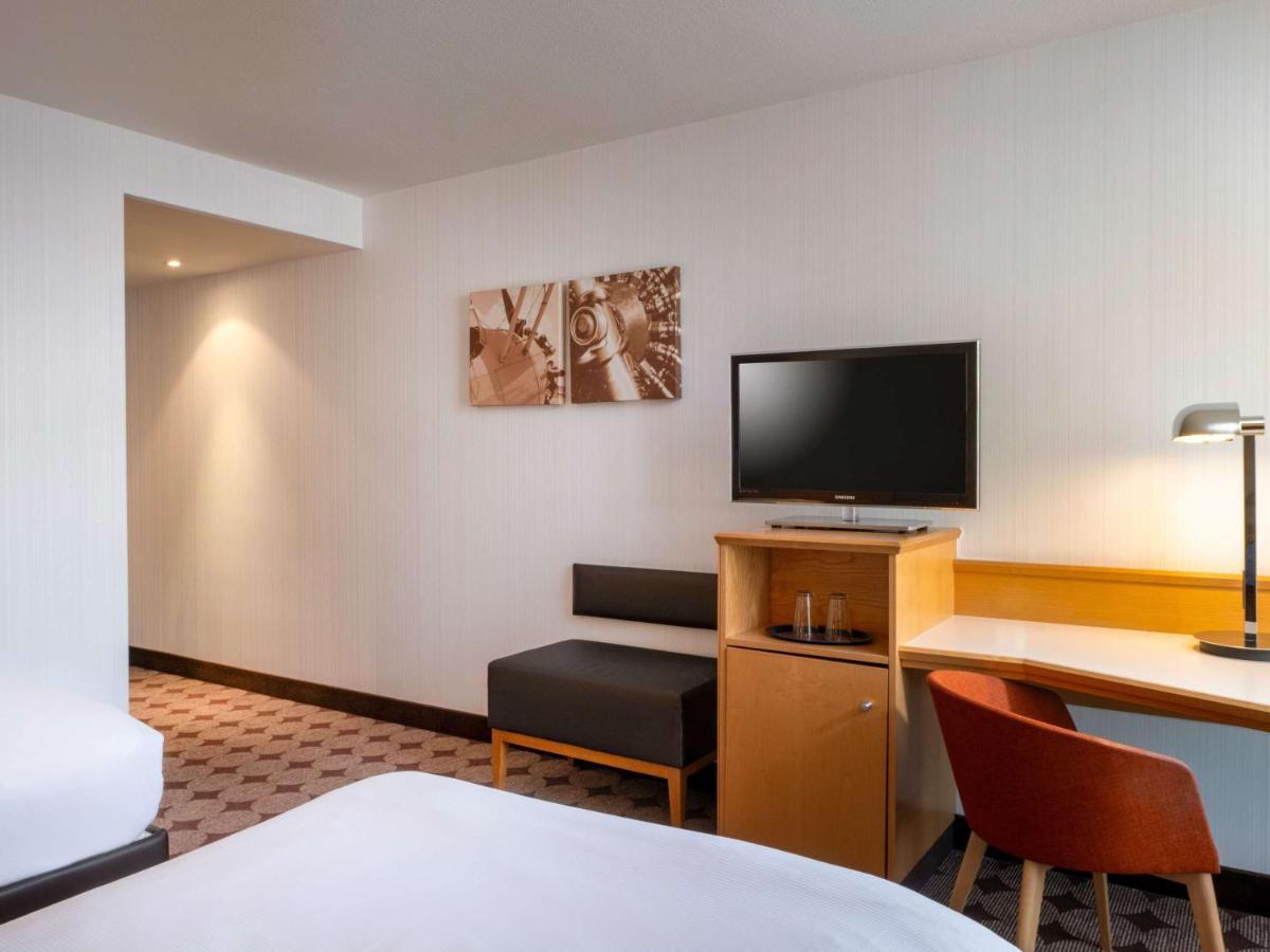Moevenpick Hotel Nuernberg Airport Bagian luar foto
