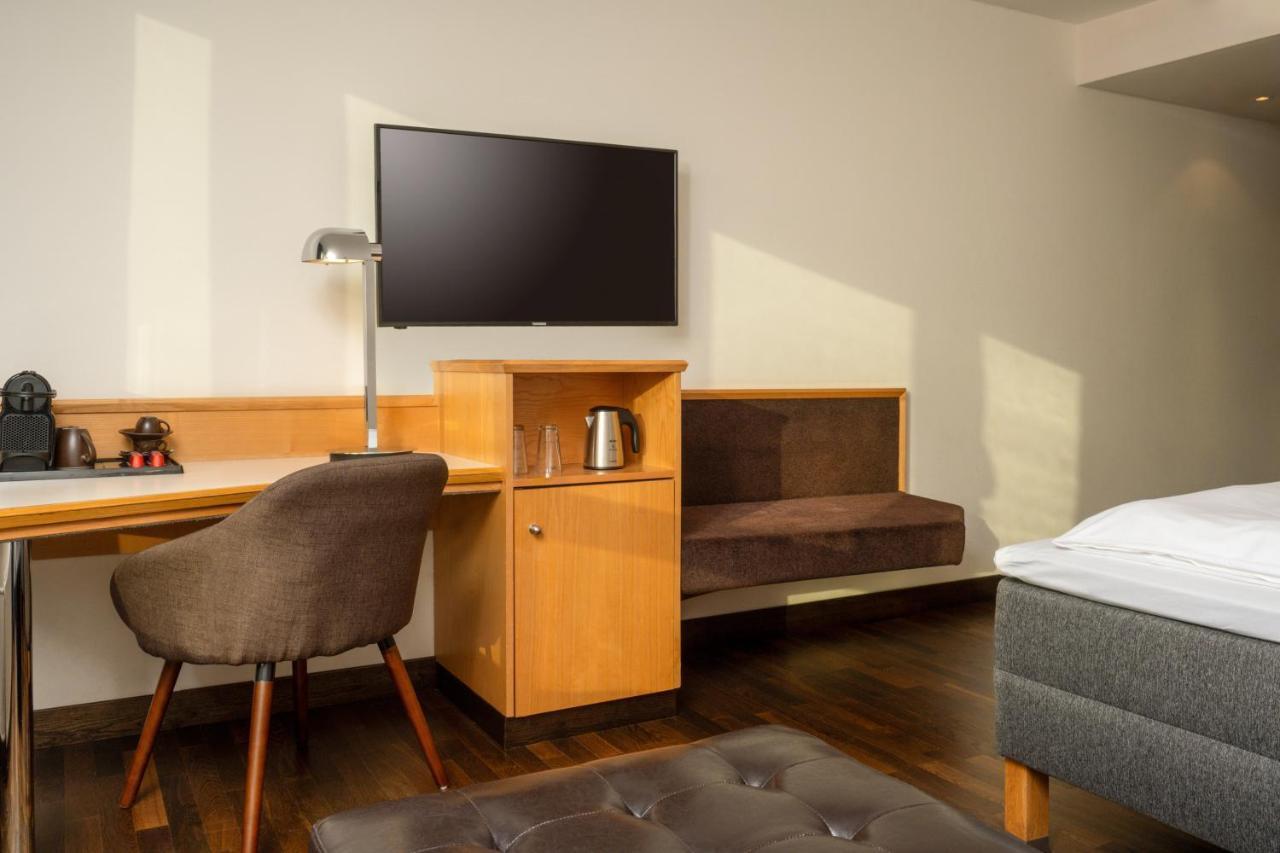 Moevenpick Hotel Nuernberg Airport Bagian luar foto