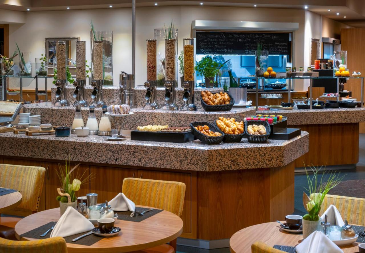 Moevenpick Hotel Nuernberg Airport Bagian luar foto