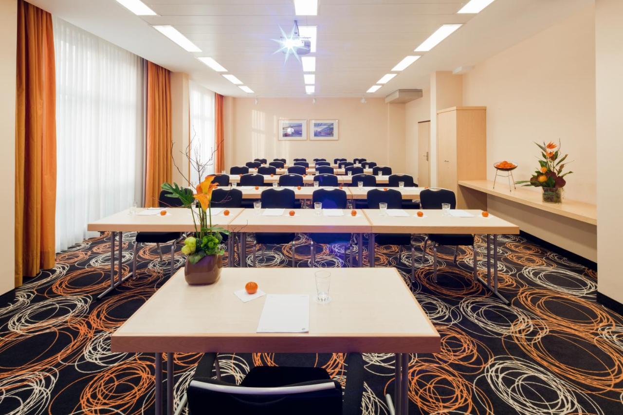 Moevenpick Hotel Nuernberg Airport Bagian luar foto