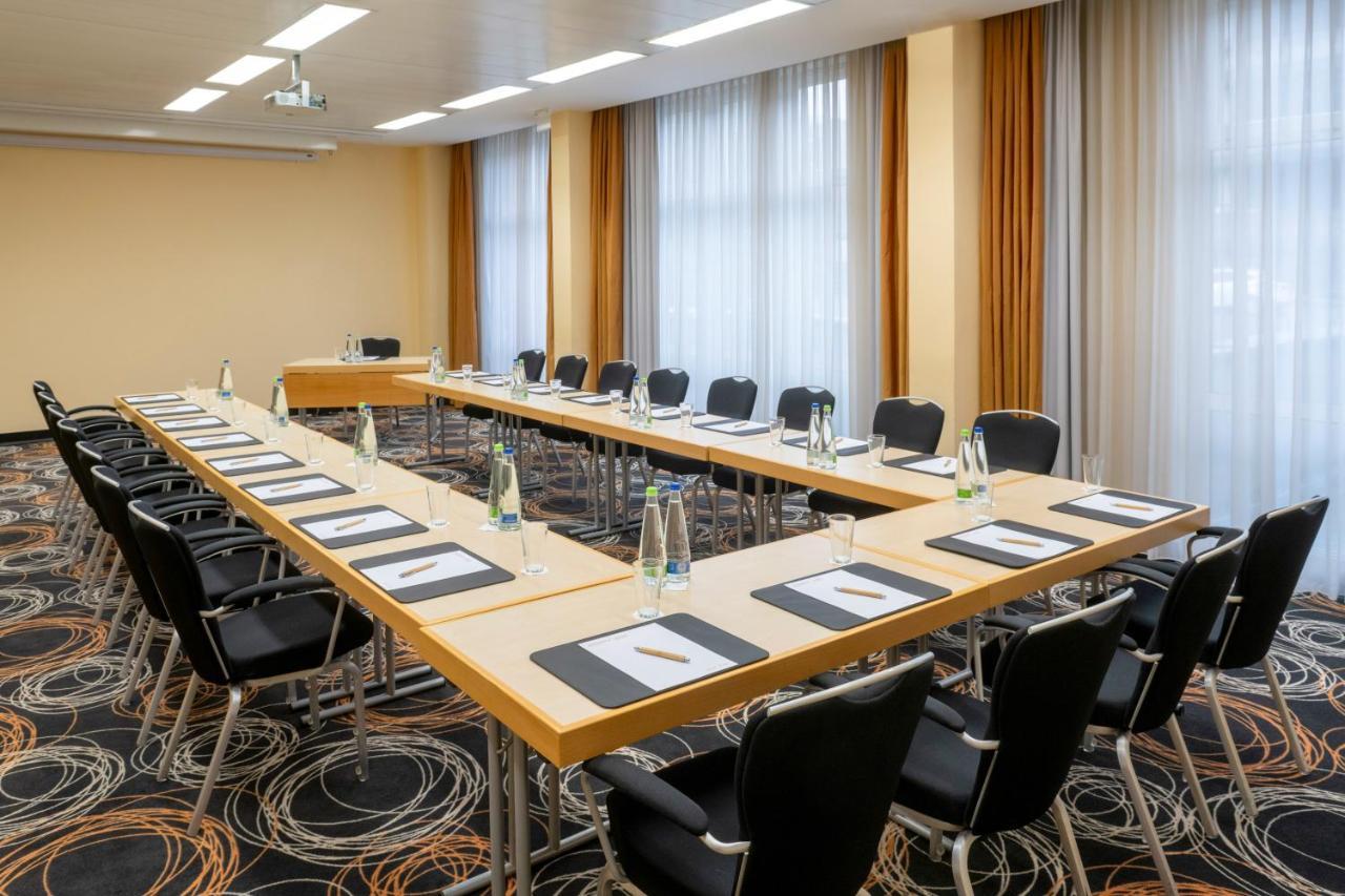 Moevenpick Hotel Nuernberg Airport Bagian luar foto
