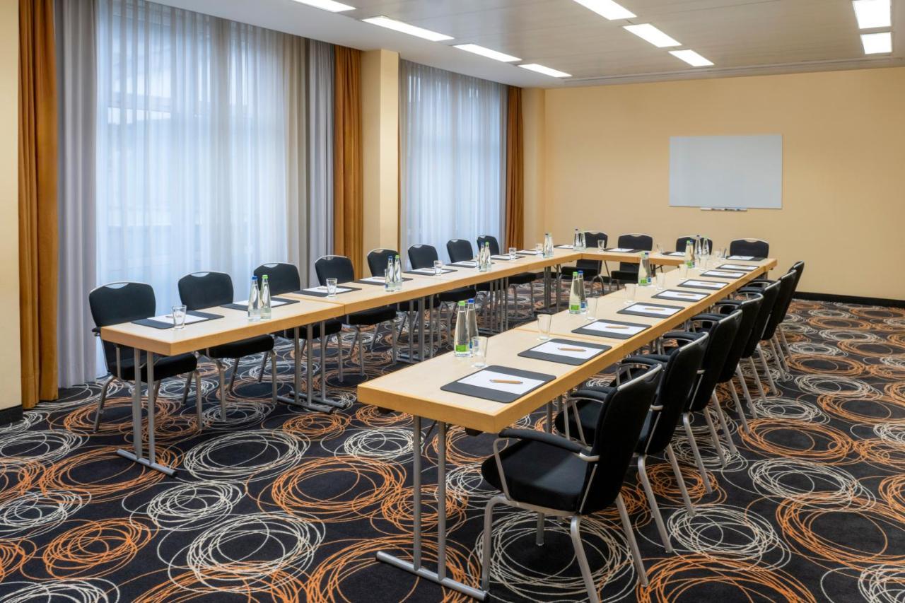 Moevenpick Hotel Nuernberg Airport Bagian luar foto